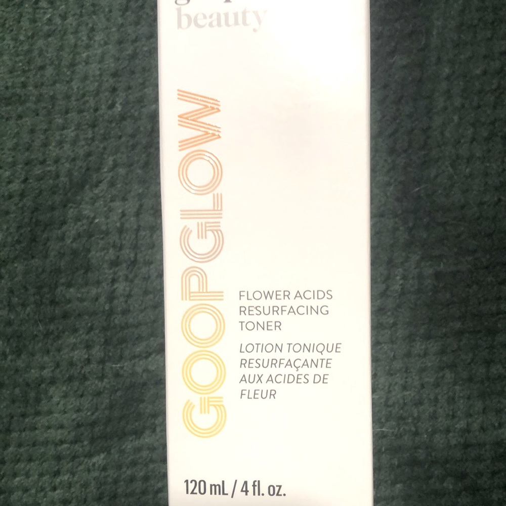 GOOPGLOW Flower Acids Resurfacing Toner